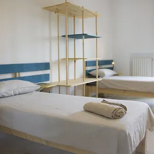 Oberdan , Bari Italia