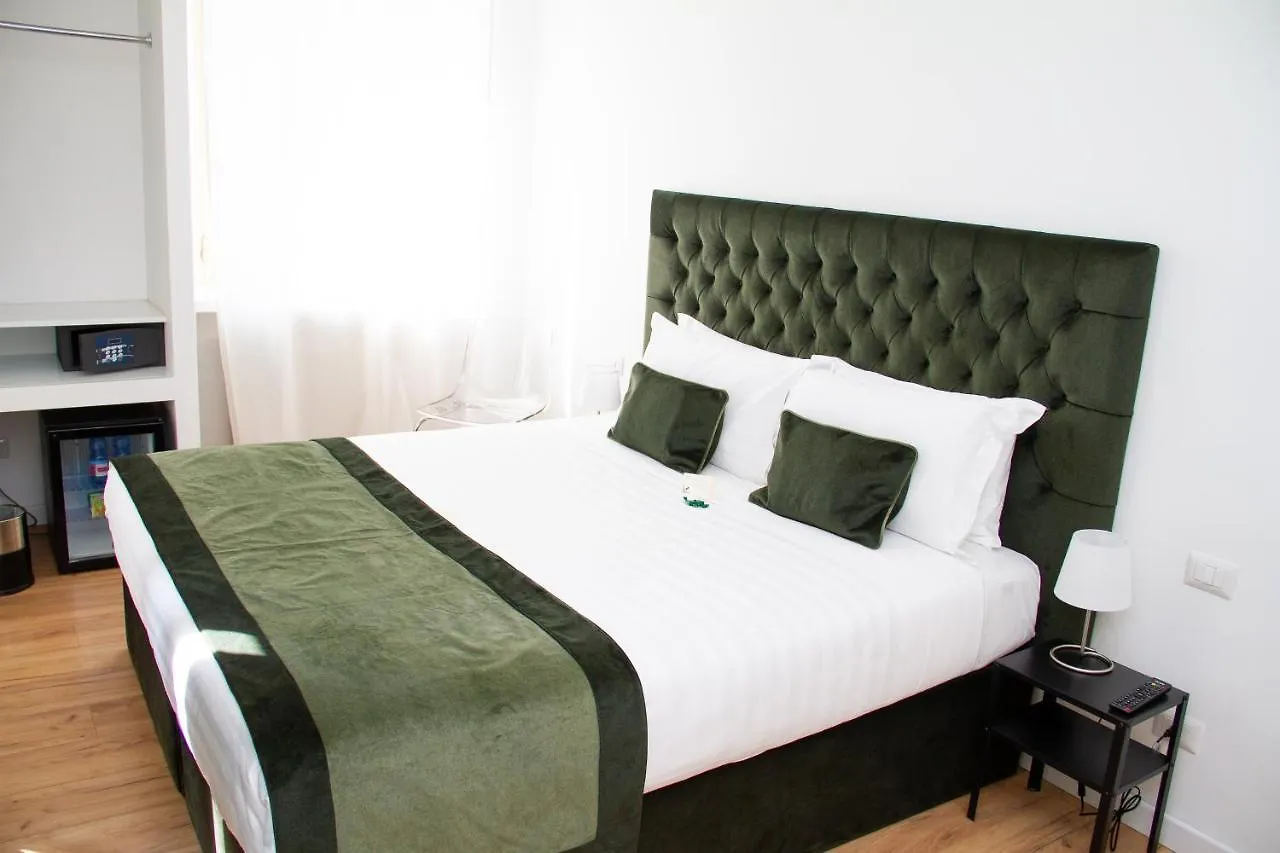 Home At Rome St. Peter Guest House