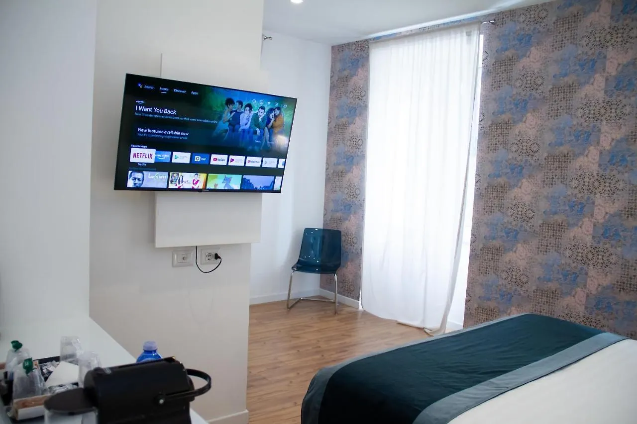 Home At Rome St. Peter Guest House Italia