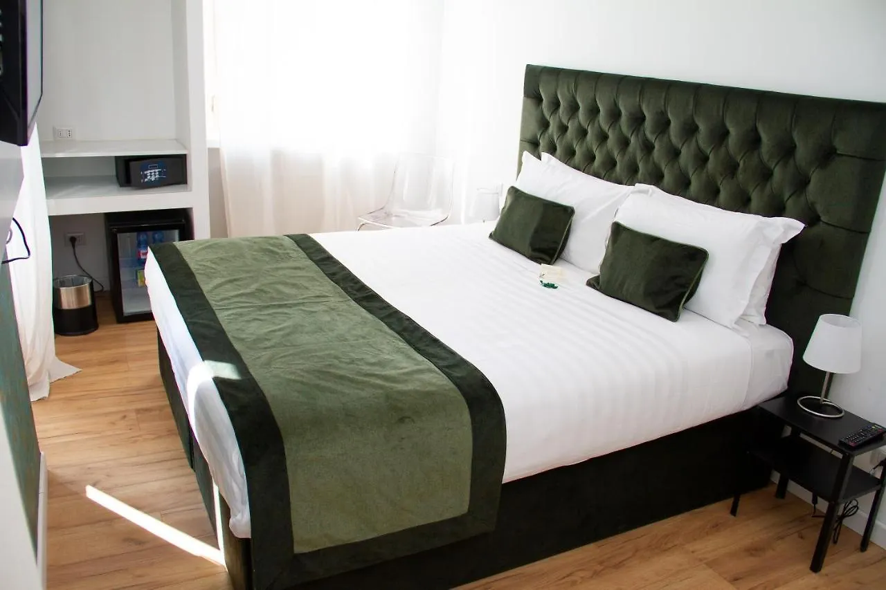 Home At Rome St. Peter Guest House